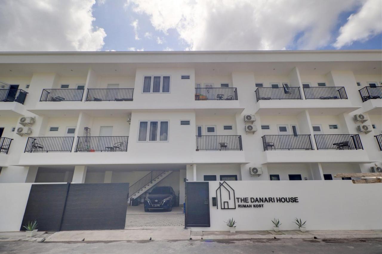 Отель Oyo Life 92854 The Danari House Семиньяк Экстерьер фото